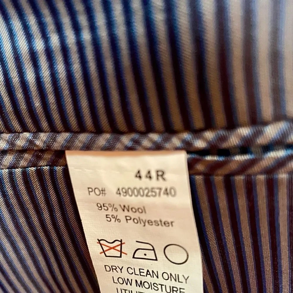 NAVY BLUE 2 BUTTON BLAZER BY CALVIN KLEIN SIZE 44R EUC